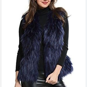 Romeo + Juliet Lush Faux Fur Vest Purple Large